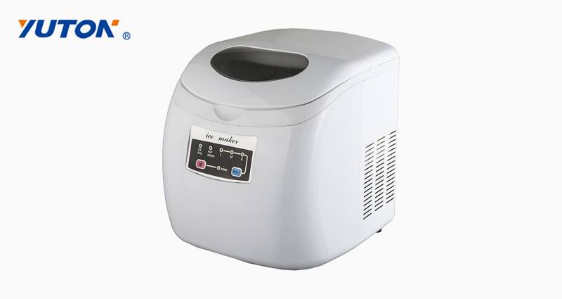 YT-E-004 2.8L Wit 120W 220V ABS IJsblokjesmachine